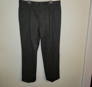 Executive Collection’s Classic Chocolate Dress Pants for Men